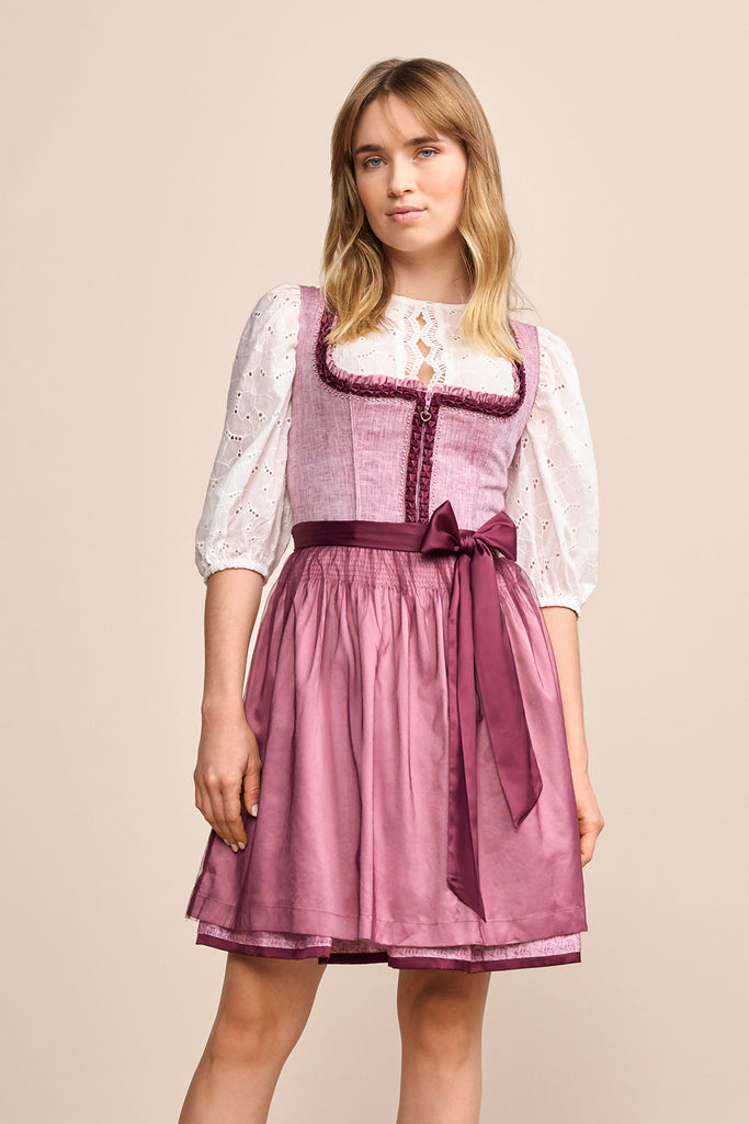 dirndl-maryanne-krueger-madl-416169-050-0034-flieder-dquadrat_3