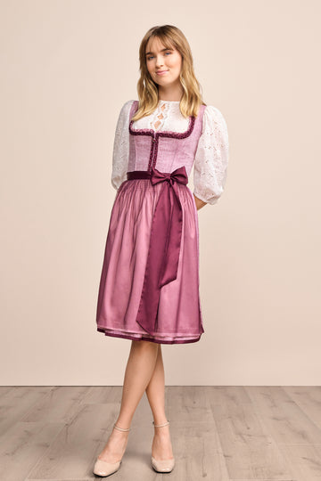 dirndl-maryanne-krueger-madl-416169-060-0034-flieder-dquadrat_1